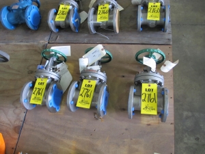 LOT (3) VALVES, GATE TYPE, 2-1/2" SIZE, 150 LB RATING, 316 SS MATERIAL, FF FLG CONNECTIONS, ASTM A351, GRADE CF8M SPECIFICATION, BOLTEDBONNET, OS.Y, INTEGRAL SEAT STYLE, 316 SS TRIM, HANDWHEEL OPERATOR. PART # 150UMAM (W-51) LOADING & HANDLING FEE $15-